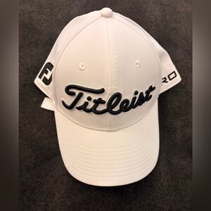 Titleist man or woman golf hat